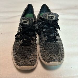 Nike Black and Gray Athletic Shoes